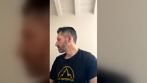 zulloking online show from April 16, 8:26 am