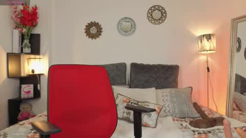 Snapshot of zuly_zahir_01 chatting on February 28, 5:48 am zuly goode online show from February 28, 5:48 am