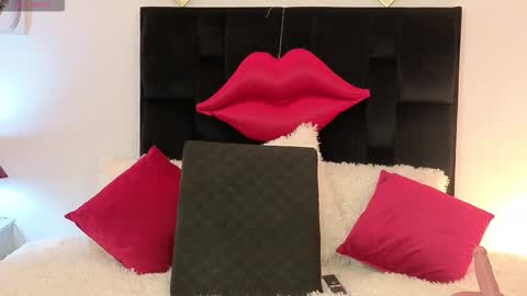 Snapshot of zuly_zahir_01 chatting on September 30, 11:37 am zuly goode online show from September 30, 11:37 am