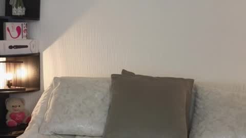 Snapshot of zuly_zahir_01 chatting on November 17, 6:52 am zuly goode online show from November 17, 6:52 am