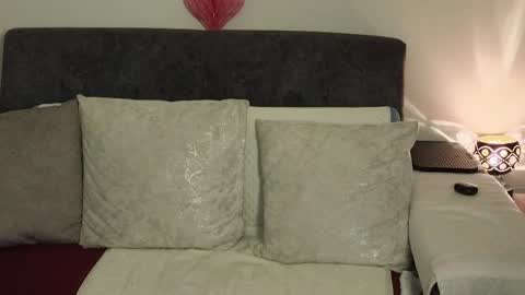 Snapshot of zuly_zahir_01 chatting on June 3, 2:33 pm zuly goode online show from June 3, 2:33 pm