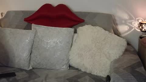 Snapshot of zuly_zahir_01 chatting on June 17, 12:50 pm zuly goode online show from June 17, 12:50 pm
