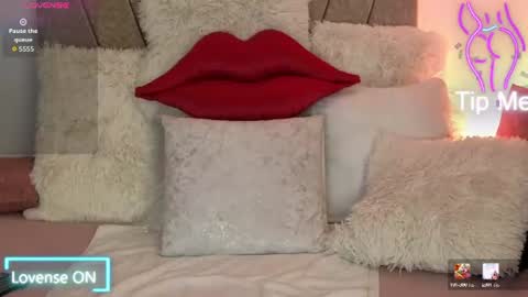 Snapshot of zuly_zahir_01 chatting on June 30, 10:22 pm zuly goode online show from June 30, 10:22 pm
