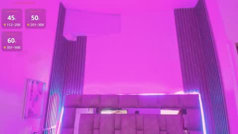 Zuly  online show from April 15, 2:24 pm