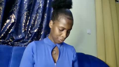 zurivelvetstudio online show from February 16, 7:43 pm