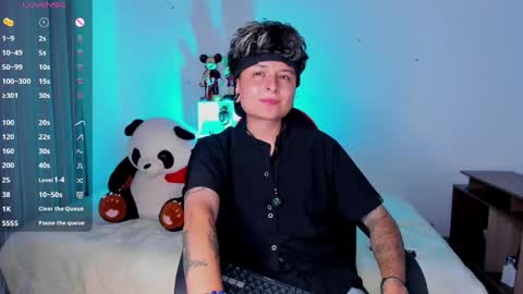Zury Ramirez online show from May 24, 8:36 pm