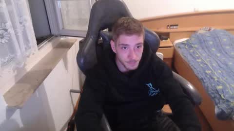 Zuzmoe online show from November 7, 9:26 pm