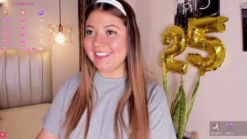 Zara online show from April 9, 7:19 pm