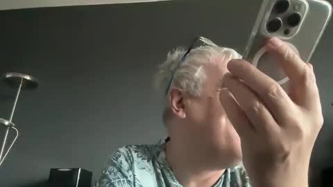 zwickauer1969 online show from January 8, 8:06 am