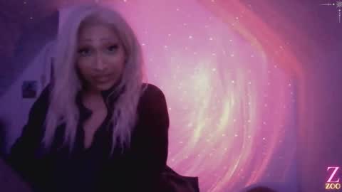 Snapshot of zya_zoo chatting on January 4, 2:03 am ZYA online show from January 4, 2:03 am