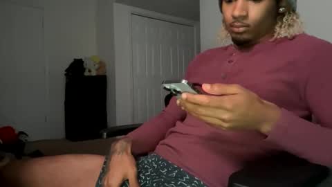 mixedtwinklol online show from November 18, 7:02 am