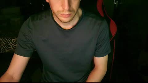 Snapshot of zyriosben chatting on January 27, 7:35 am zyriosben online show from January 27, 7:35 am