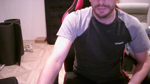 Snapshot of zyriosben chatting on September 20, 2:51 pm zyriosben online show from September 20, 2:51 pm