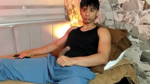 zyzz_1812 online show from February 26, 5:39 am