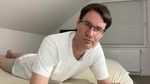 zzz123_cam online show from April 13, 3:17 pm