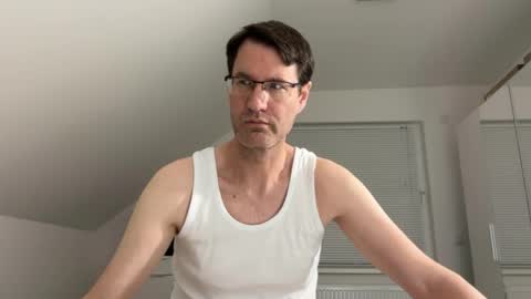 zzz123_cam online show from April 18, 3:16 pm