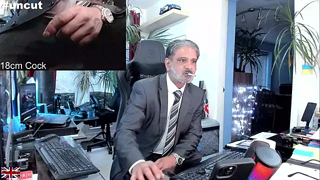 OnlineBossUK online show from September 17, 6:09 pm