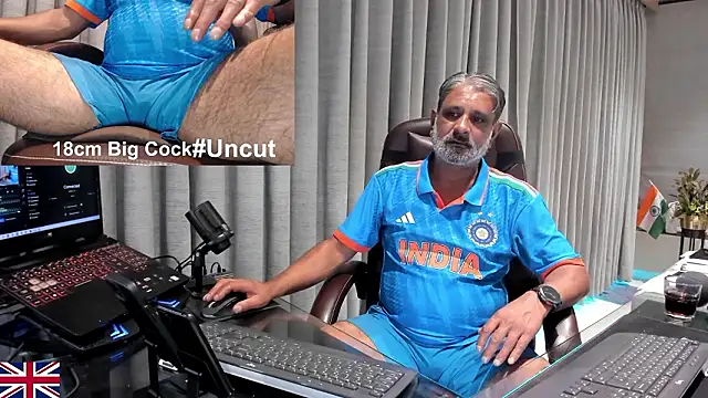 OnlineBossUK online show from March 8, 6:55 pm