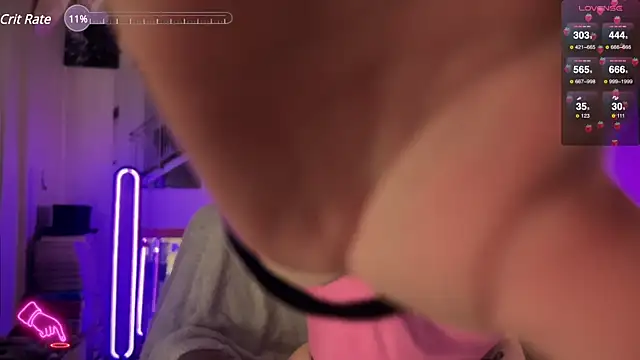 Snapshot of Mannarie_Madsinn chatting on January 2, 2:43 am Mannarie Madsinn online show from January 2, 2:43 am