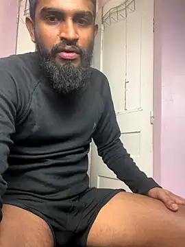 Snapshot of IviedWaster chatting on December 16, 12:15 am IviedWaster online show from December 16, 12:15 am