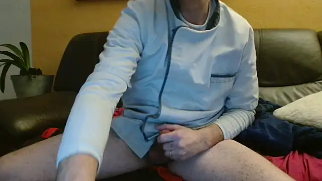 cloupefun online show from January 14, 2:53 pm