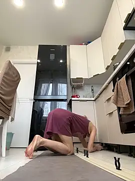 angelmommu online show from November 6, 6:47 am