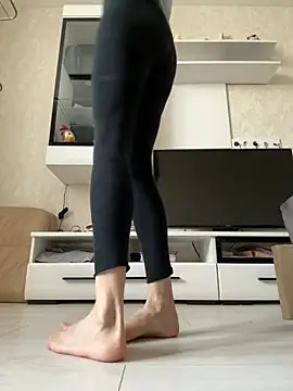 angelmommu online show from March 19, 6:28 am