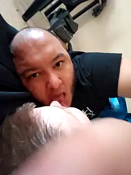 genderfluidco2 online show from November 9, 8:56 am