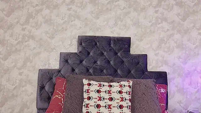 elizabeth coleman online show from March 5, 9:55 pm