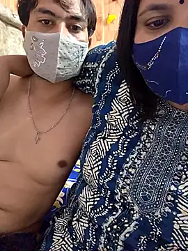 Snapshot of MOM-SUN-COUPLE chatting on September 11, 5:13 pm MOM-SUN-COUPLE online show from September 11, 5:13 pm