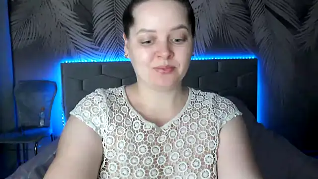 Snapshot of uliastar chatting on February 5, 7:07 am uliastar online show from February 5, 7:07 am