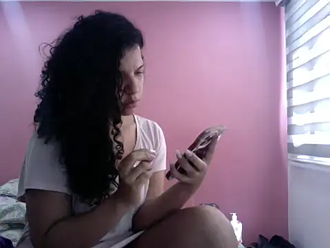 gatubelahot online show from January 14, 4:40 pm