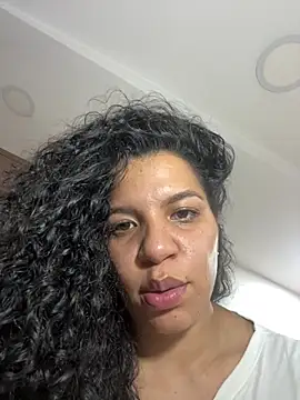 gatubelahot online show from February 24, 4:38 am