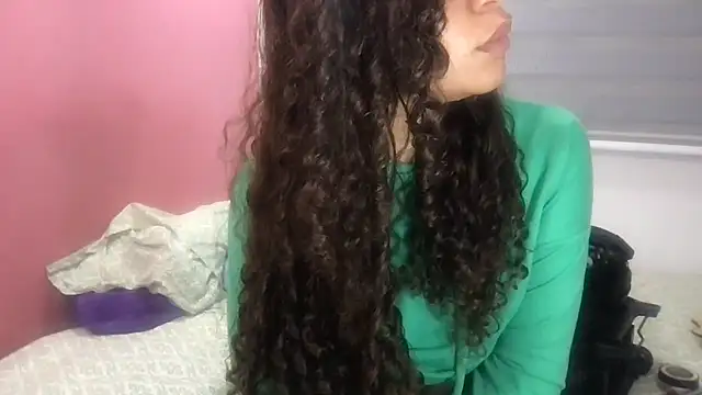 gatubelahot online show from September 22, 4:47 am