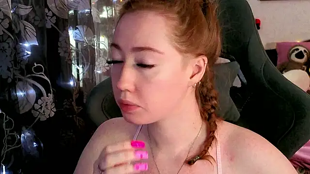 TinaBrook online show from February 24, 4:32 am