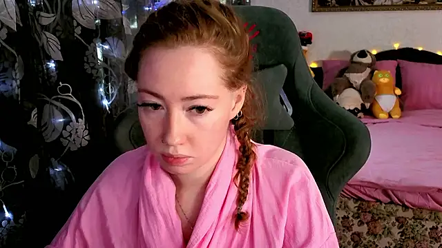 TinaBrook online show from March 4, 3:45 am