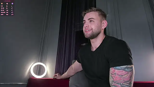 WayneWilson online show from December 15, 5:02 am