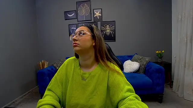 Katewalker  online show from February 4, 6:06 pm