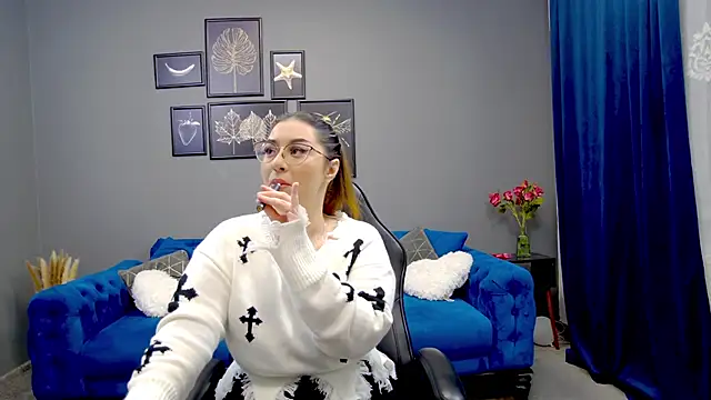 Katewalker  online show from March 11, 6:08 pm