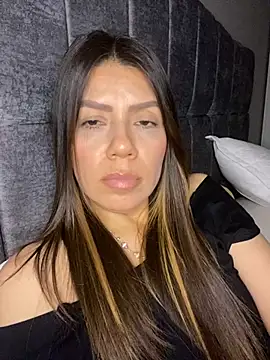 martina contreras online show from March 4, 4:07 am