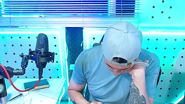 Darko0717 online show from January 14, 10:58 pm