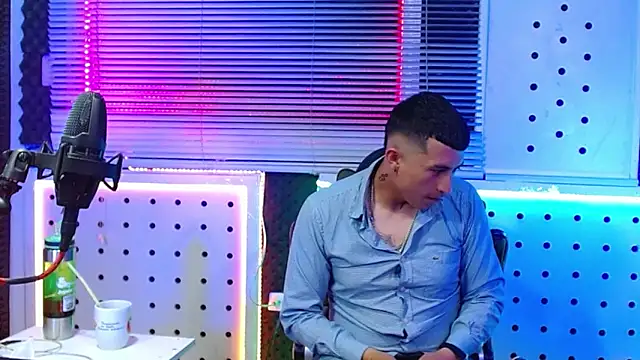 Darko0717 online show from March 12, 4:57 pm