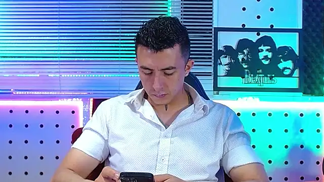 Snapshot of Darko0717 chatting on July 1, 1:56 pm Darko0717 online show from July 1, 1:56 pm