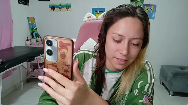 MommyMiaWs online show from January 7, 11:29 pm