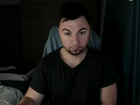 HankMalone online show from April 14, 3:12 am