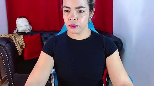 Abril Beltran  online show from February 28, 6:09 pm