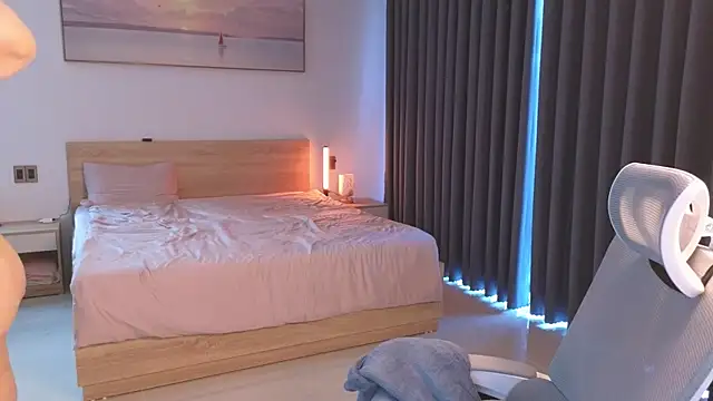 DjennaPalme online show from April 1, 12:22 am