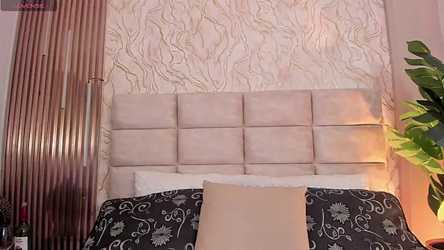 Gaia Stone online show from March 26, 10:54 am