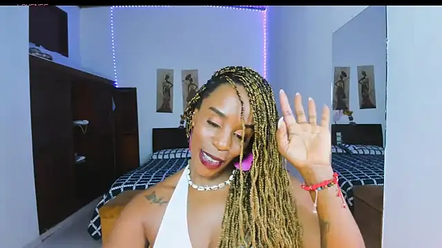 TAYLORR778 online show from October 10, 4:06 pm