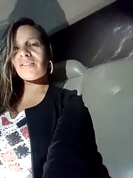 karinadiaz69 online show from December 16, 11:39 pm